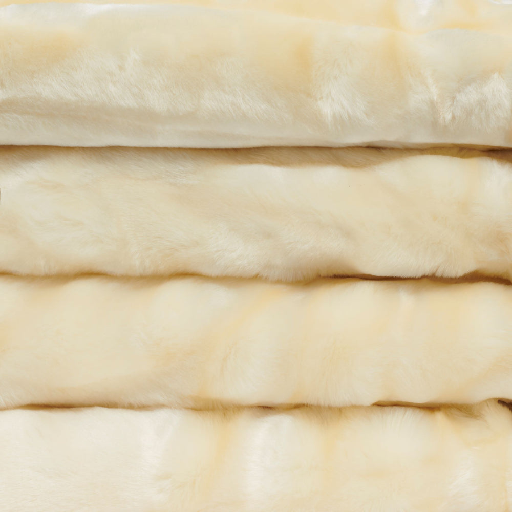 Large Blanket – Double-Sided Faux Fur